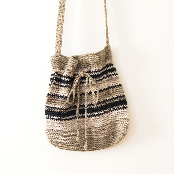 Handbags - ✨ Knit Crossbody Striped Bucket Bag